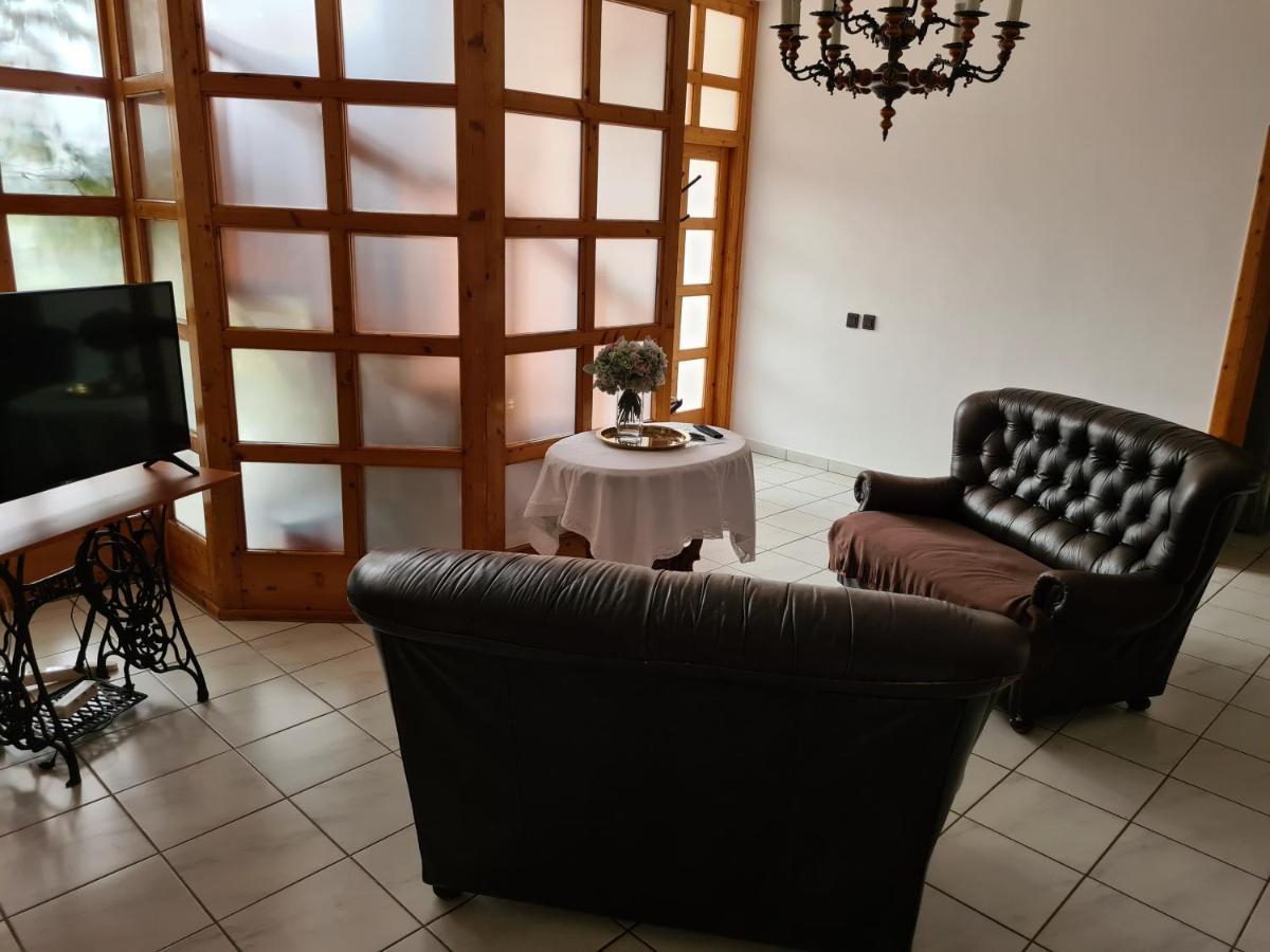 Hotel Agas Vendeghaz à Csopak Extérieur photo